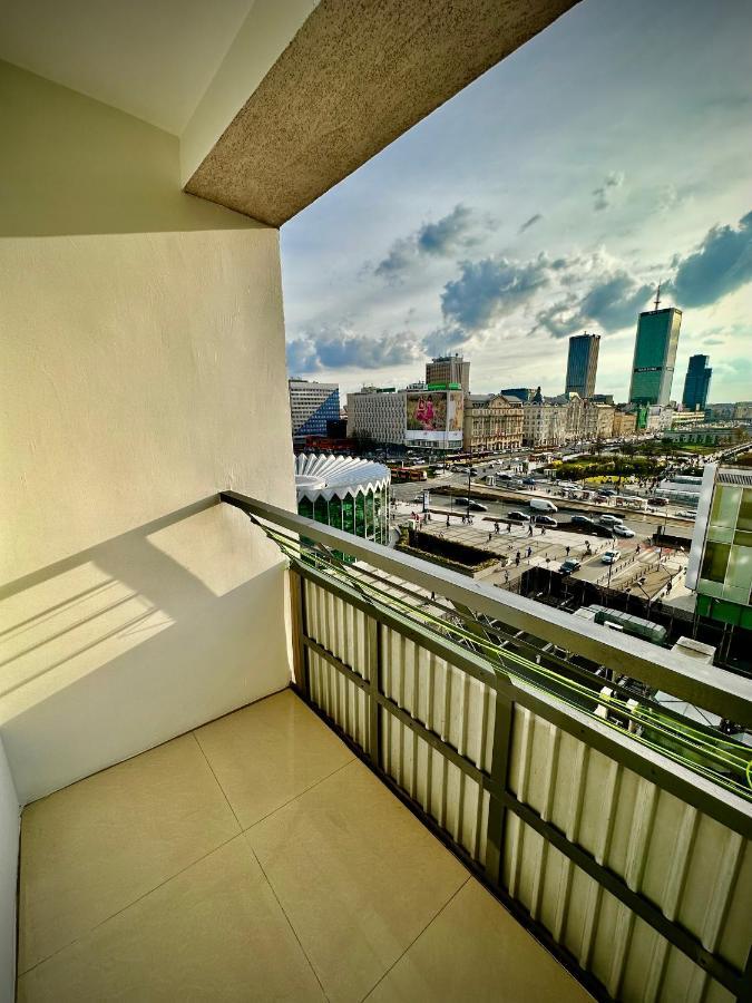 View Metro Wifi 1Gb 80'Tv Netflix Disney+ Hbo Warsawa Bagian luar foto