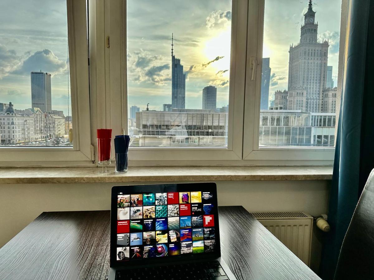 View Metro Wifi 1Gb 80'Tv Netflix Disney+ Hbo Warsawa Bagian luar foto